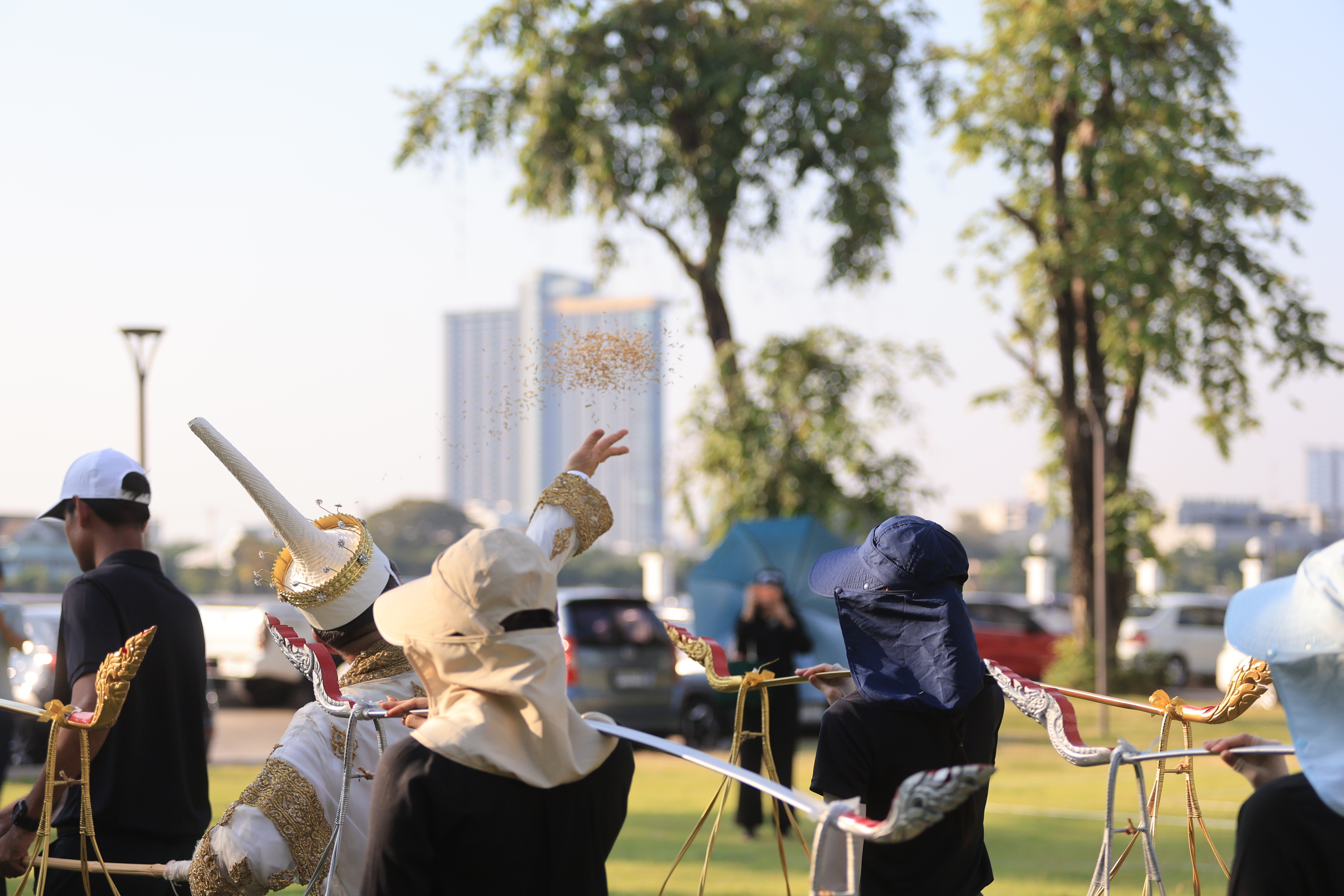 title - ส.ป.ก. ร่วมฝึกซ้อมริ้วขบวนอิสริยยศ ในพระราชพิธีพืชมงคลจรดพระนังคัลแรกนาขวัญ ประจำปี 2569 (ซ้อมกรณีพิเศษ ครั้งที่ 1)